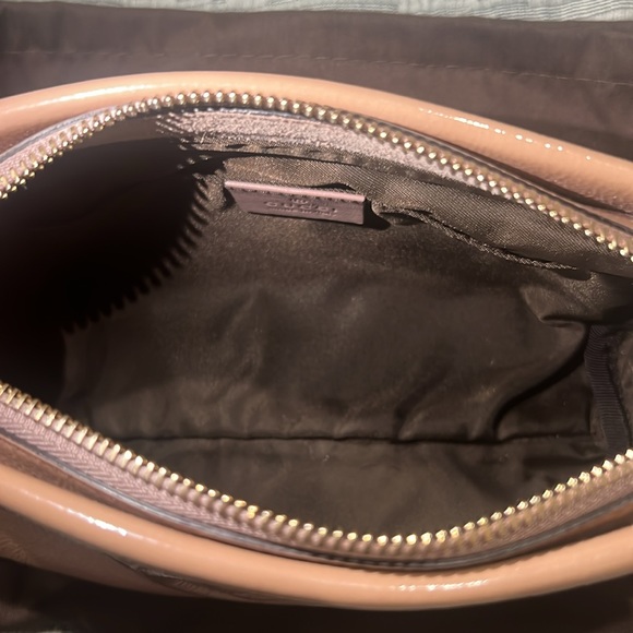 AUTHENTIC GUCCI Soft Patent Soho Cosmetic Case Dark Cipria - Picture 5 of 10